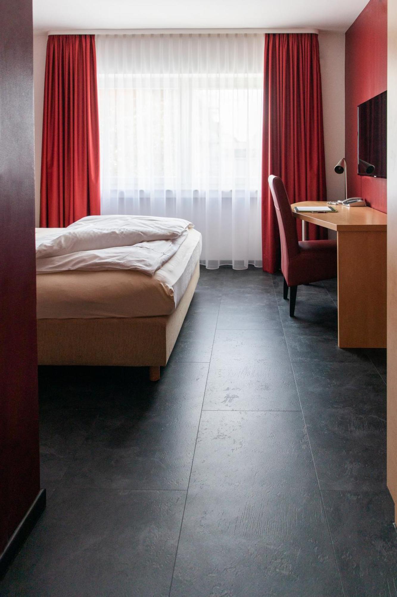 Mein Schlosshotel Heusenstamm Exteriér fotografie